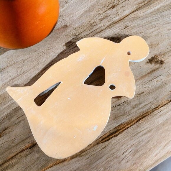 Hand Made Italian DERUTA Pottery Wall Hanging Figure Musician Playing Music VTG - Picture 3 of 13